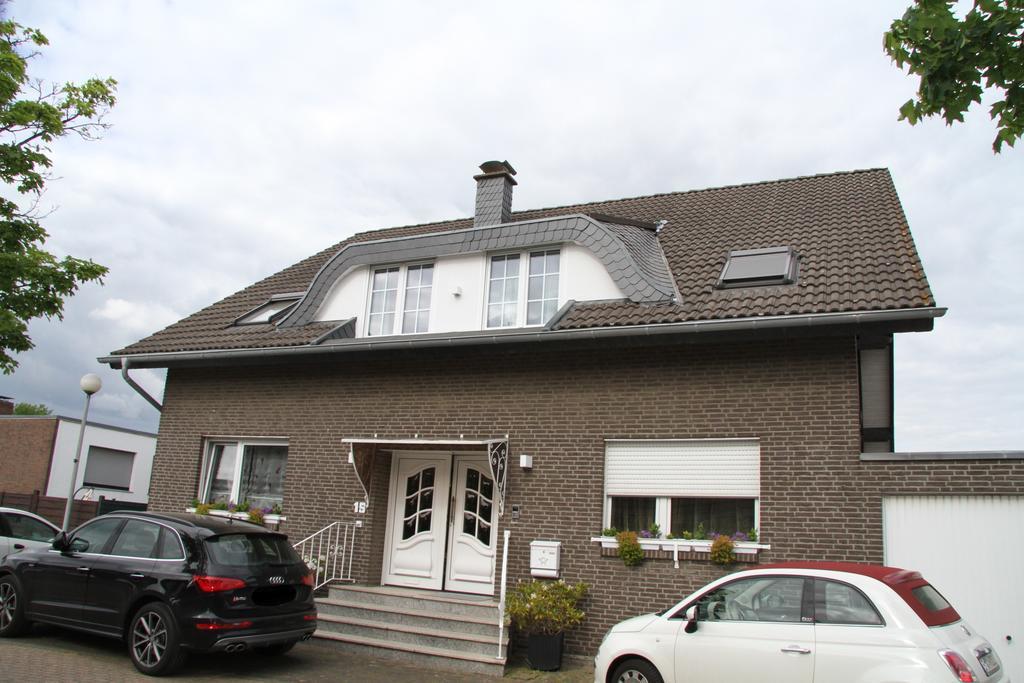 Koeln-Kerpen Boutique-Ferienwohnungen Angela & Maurizio 外观 照片